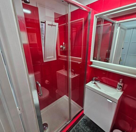 پانسیون Almirante Guesthouse