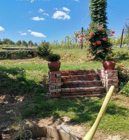 پانسیون Apartma Med Vinogradi