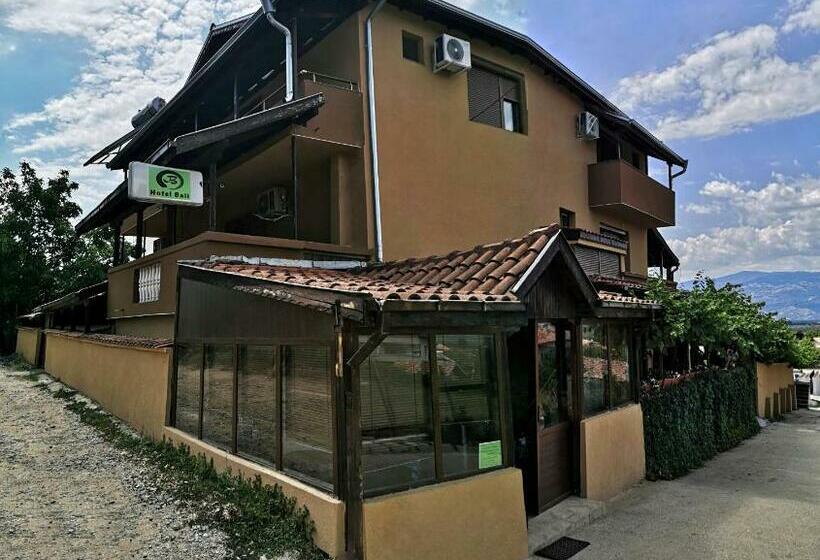 بنسيون Bali Petrich