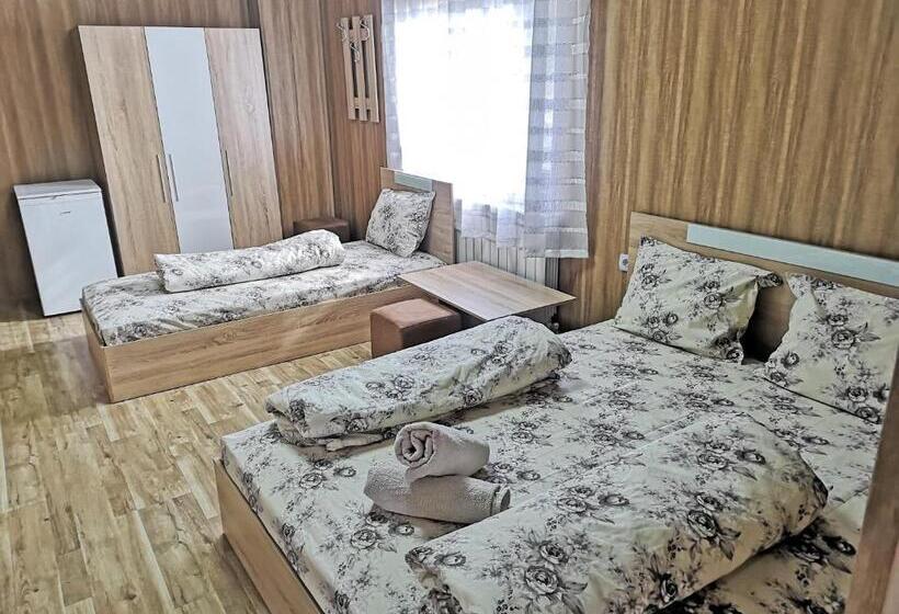 بنسيون Bali Petrich