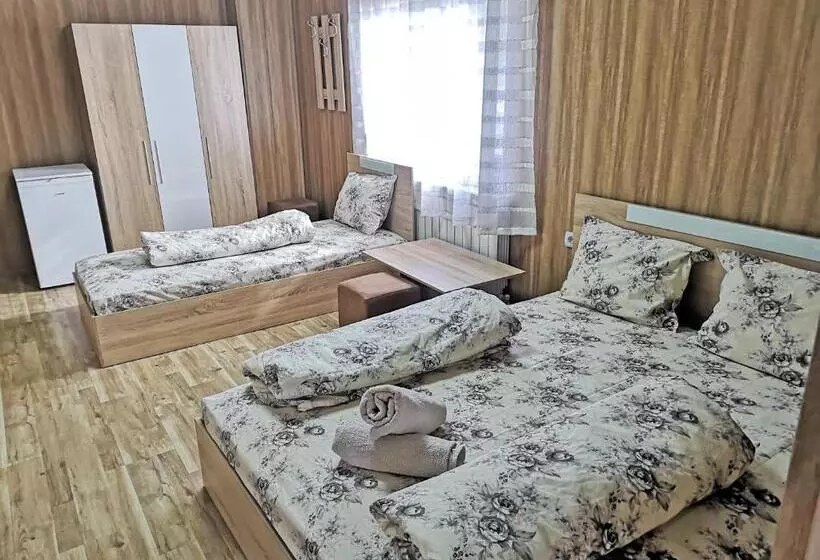 Majatalo Bali Petrich