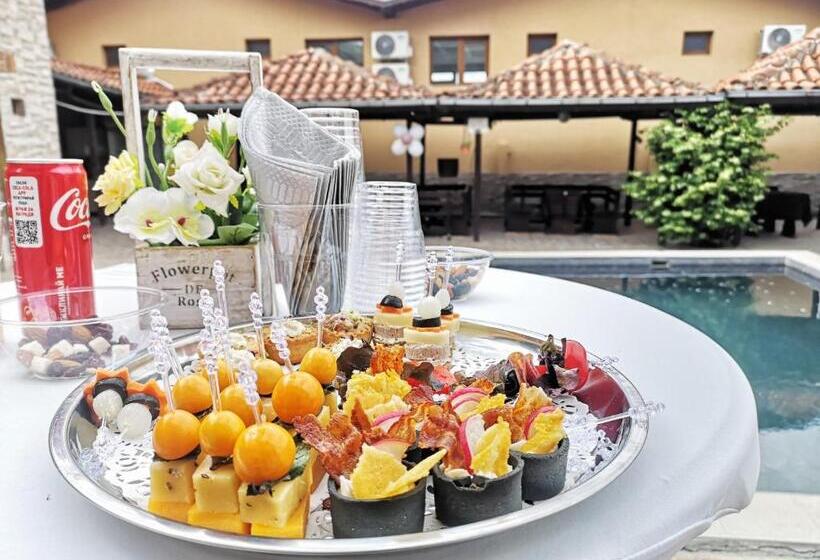 بنسيون Bali Petrich