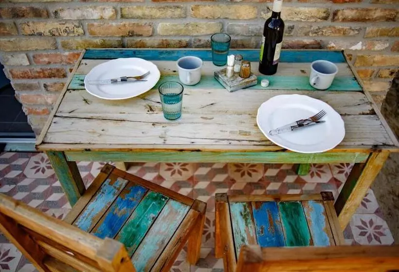 ペンション Borárium Vendégházak  Néró Ház