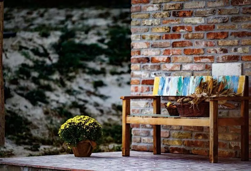 ペンション Borárium Vendégházak  Néró Ház