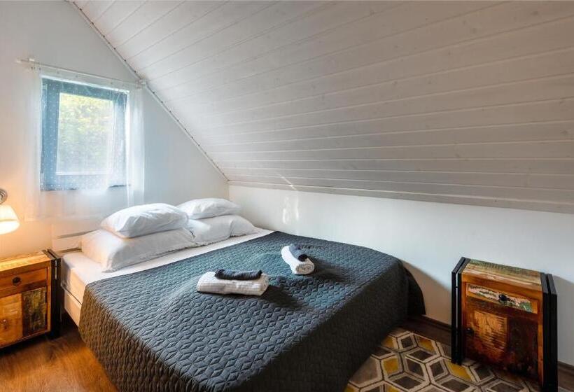 Pensjonat Borárium Vendégházak  Néró Ház