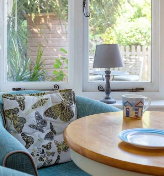 پانسیون Bridport Garden Suite