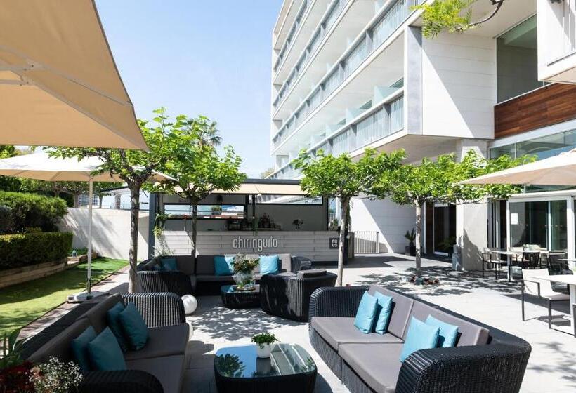 Отель Atenea Port Barcelona Mataro