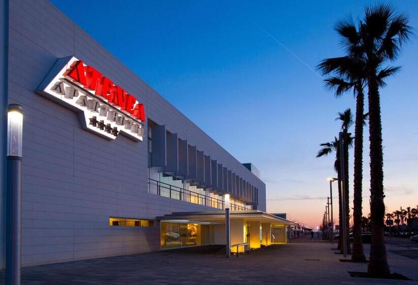 Отель Atenea Port Barcelona Mataro