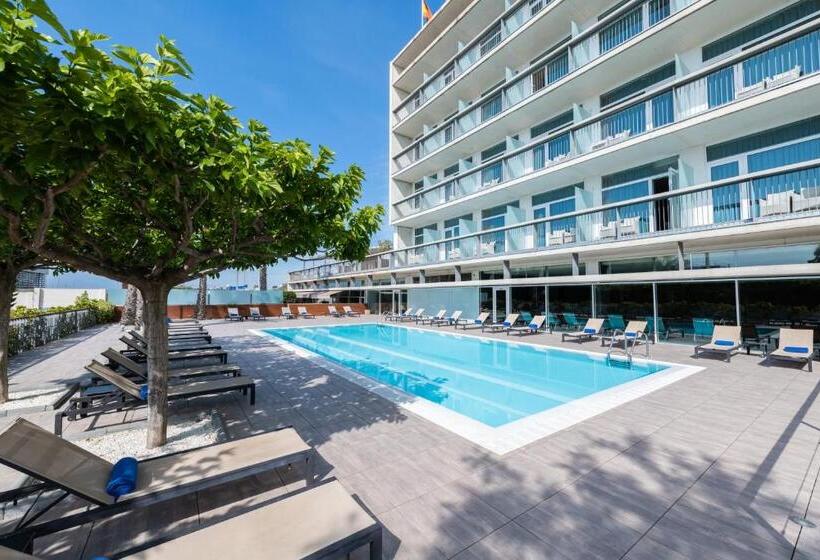 Отель Atenea Port Barcelona Mataro