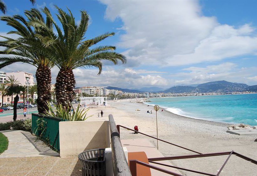 בית מלון כפרי Hôtel Azur