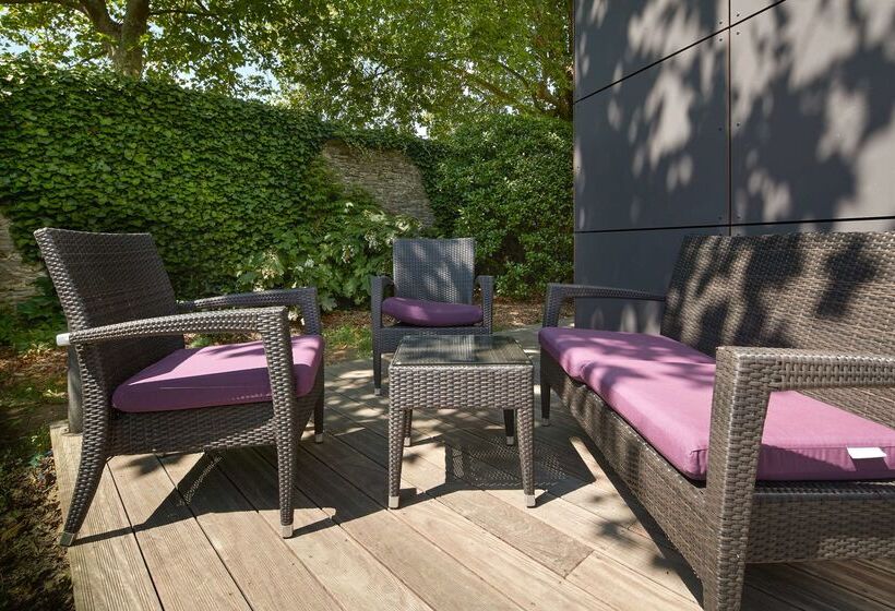 בית מלון כפרי Campanile Nantes Centre Saint Jacques