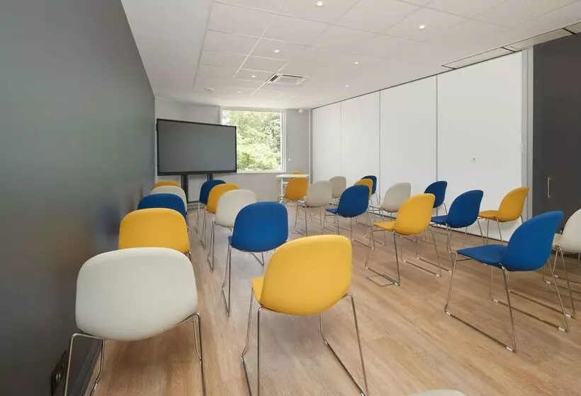 هتل Campanile Nantes Centre Saint Jacques