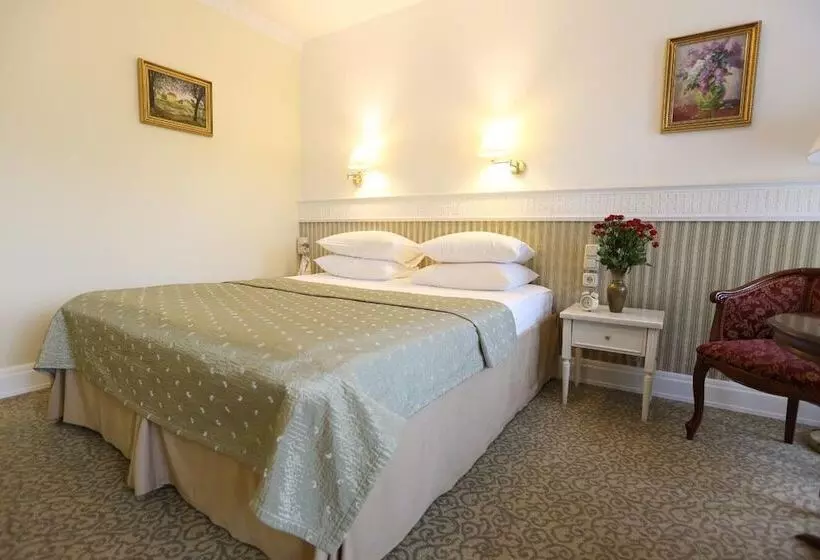 בית מלון כפרי Chekhov