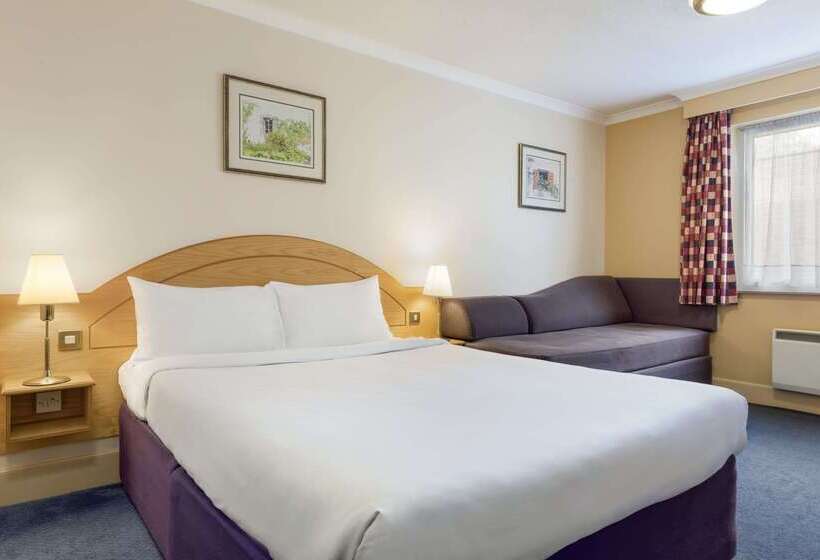 ホテル Days Inn Watford Gap