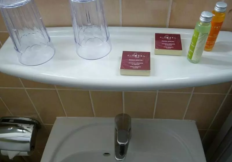 فندق Des Arts   Centre Cathédrale