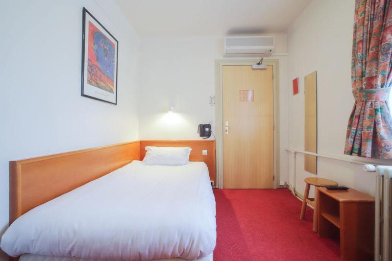 בית מלון כפרי Des Arts   Centre Cathédrale