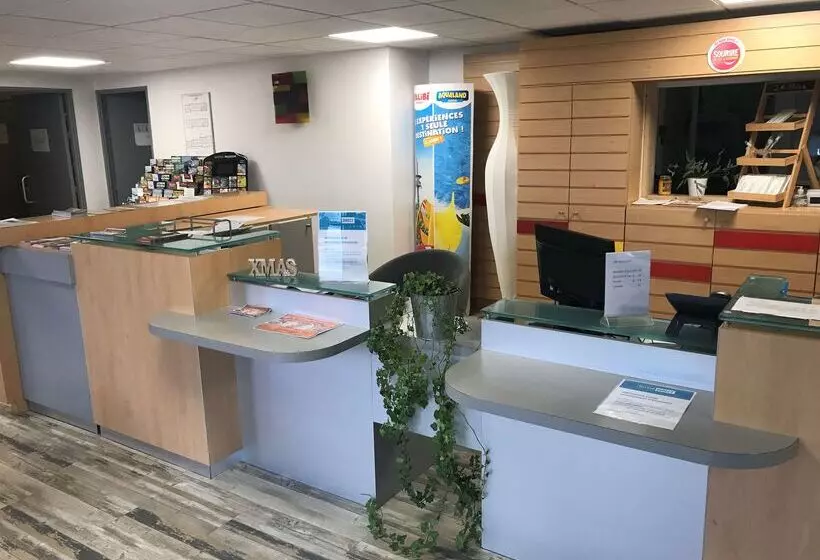 ホテル Kyriad Direct Agen