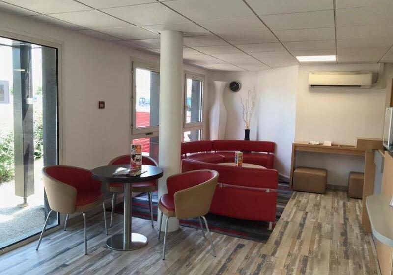 호텔 Kyriad Direct Agen