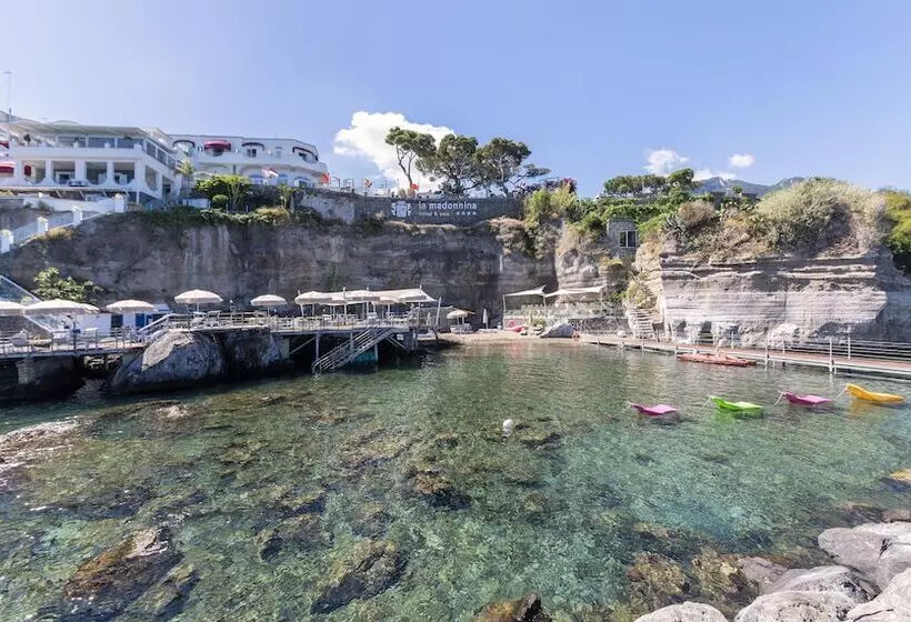 Отель La Madonnina