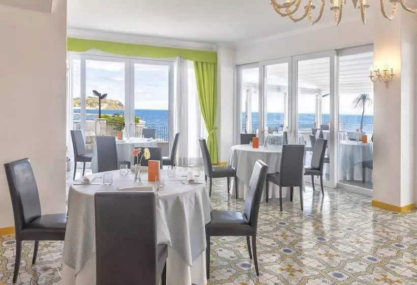 Отель La Madonnina