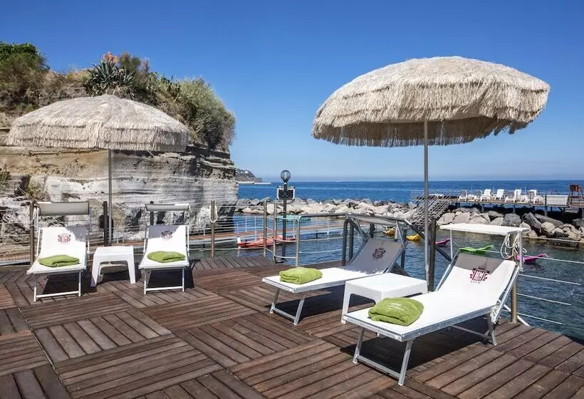 Отель La Madonnina