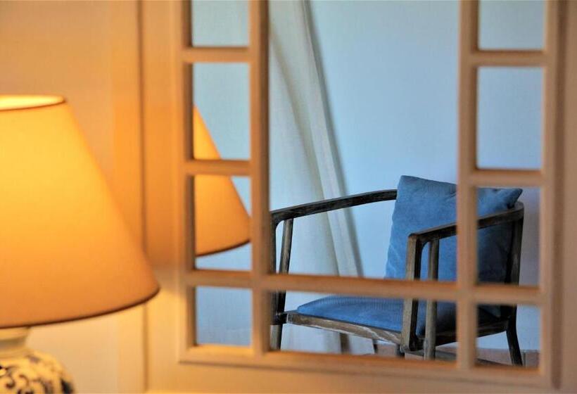 호텔 Liotrivi Historical Mansion & Boutique