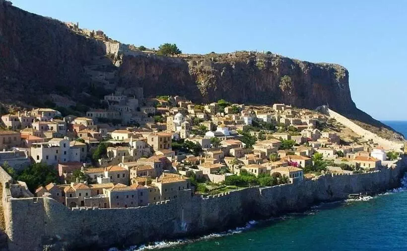 هتل Liotrivi Historical Mansion & Boutique