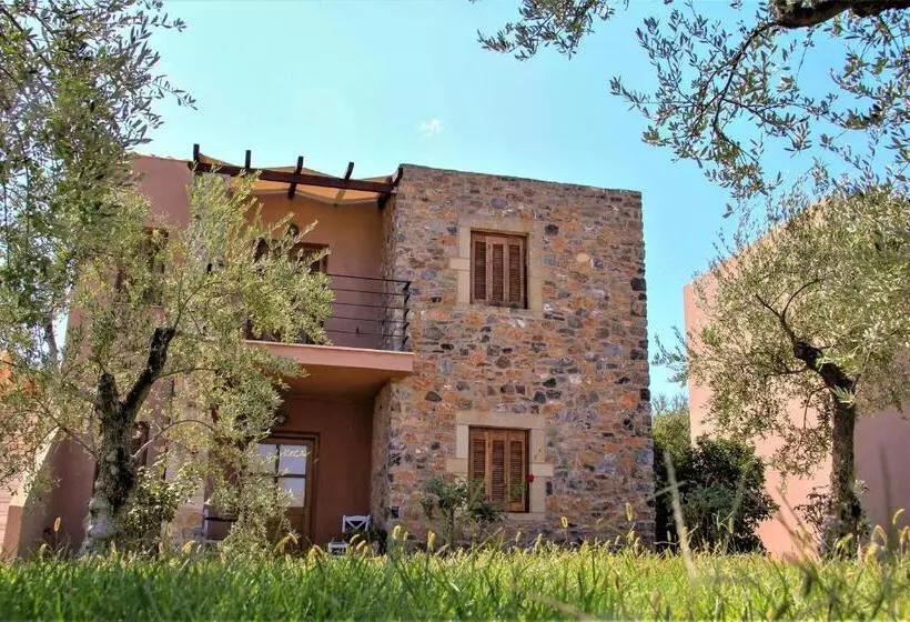 هتل Liotrivi Historical Mansion & Boutique