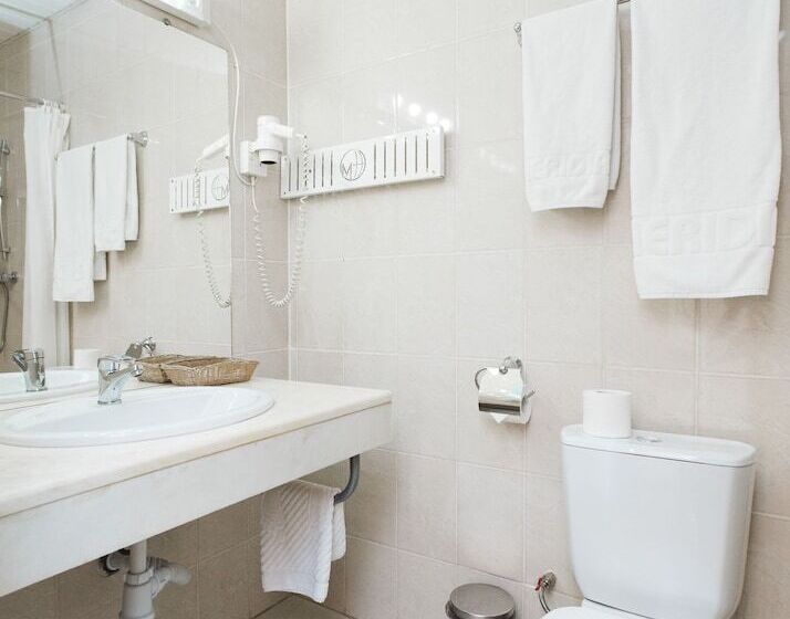 בית מלון כפרי Meridian