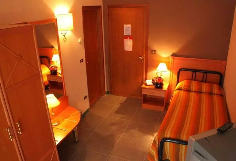 Отель Mirò Montecatini Terme