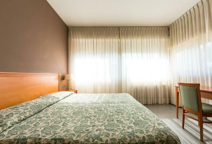 فندق Mirò Montecatini Terme