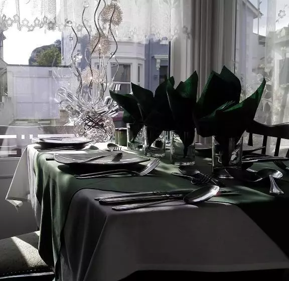 בית מלון כפרי Roseglen