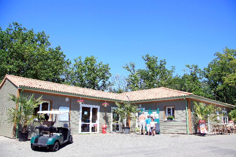 ホテル Terres De France   Les Hameaux Des Lacs