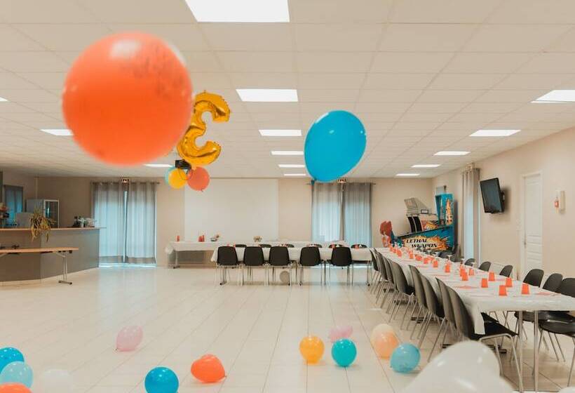 ホテル Terres De France   Les Hameaux Des Lacs