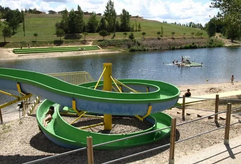 ホテル Terres De France   Les Hameaux Des Lacs