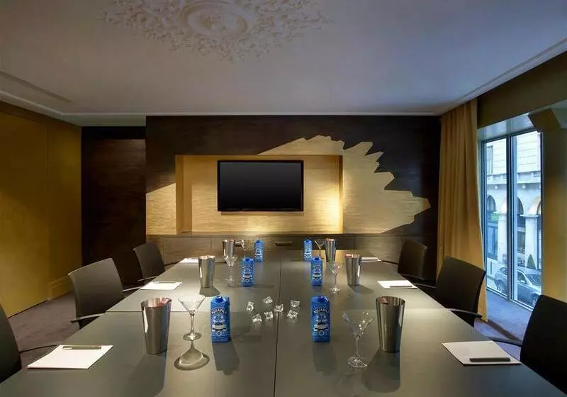 ホテル W Paris Opéra