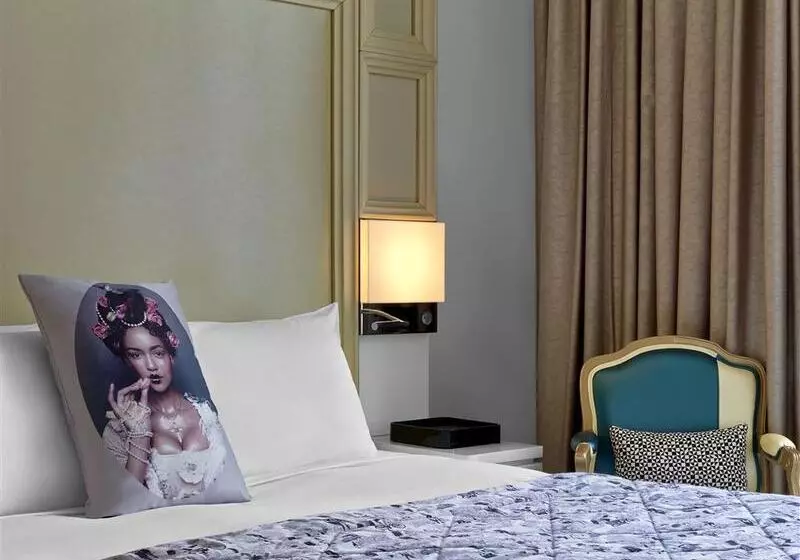 ホテル W Paris Opéra