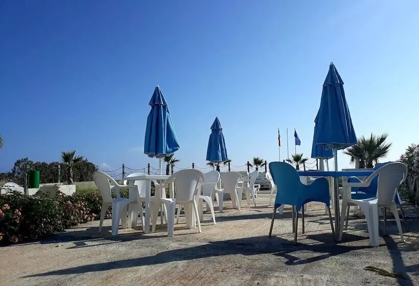 Отель Yachting Club Mare