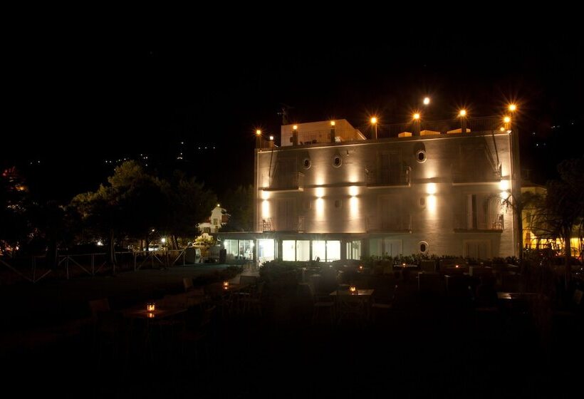 ホテル Yachting Club Mare