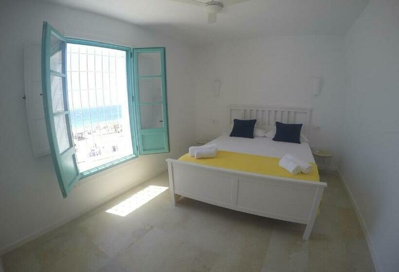 민박 El Chanchullero