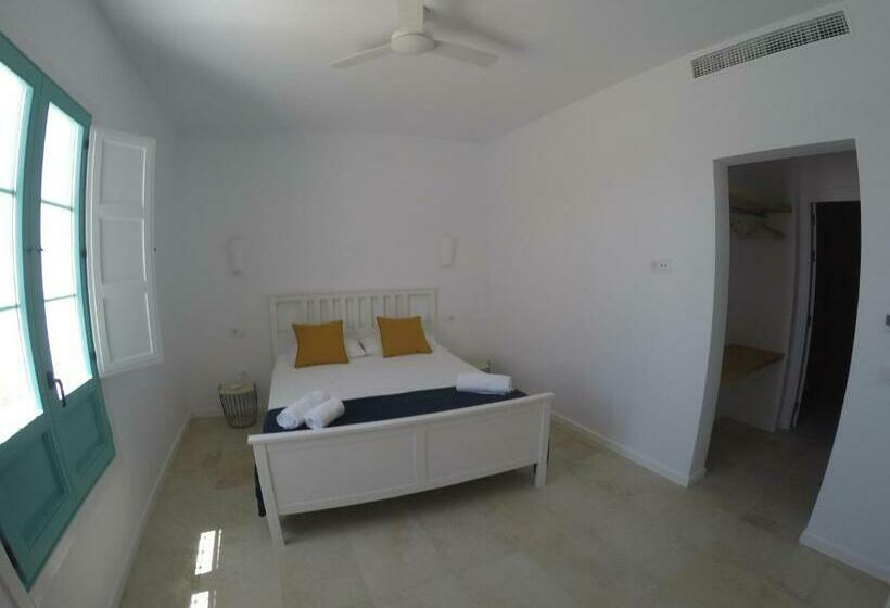 민박 El Chanchullero