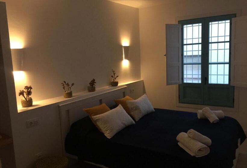 민박 El Chanchullero