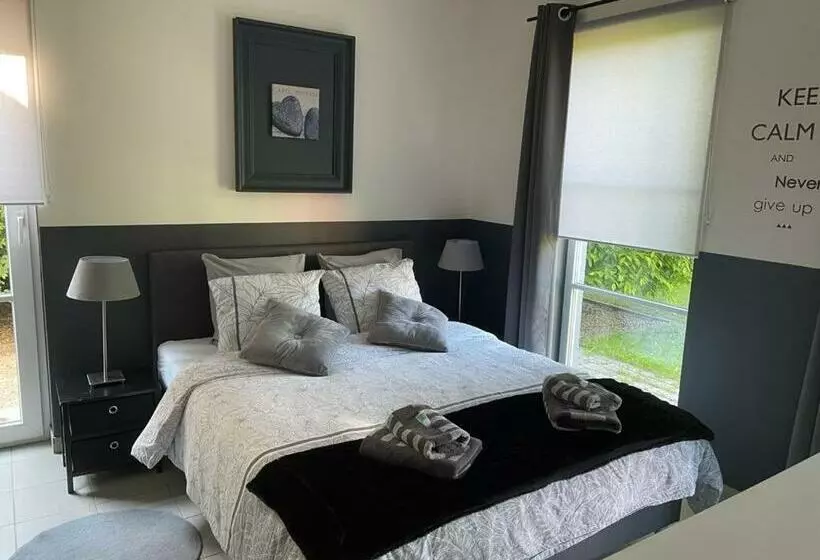 ベッドアンドブレックファースト La Chambre De Lola