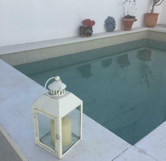 هتل کپسول El Nido Del Chorro