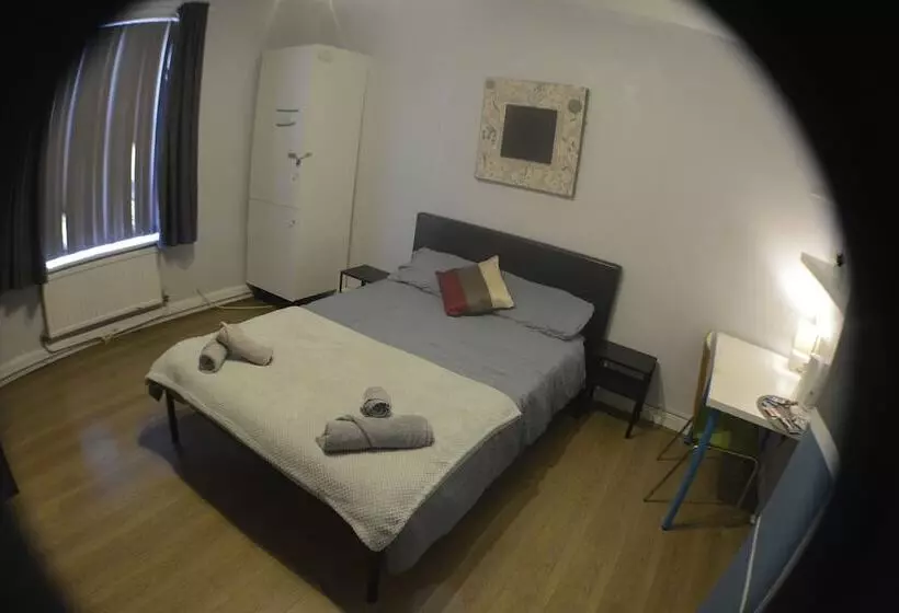 پانسیون Kensington Guest House Liverpool