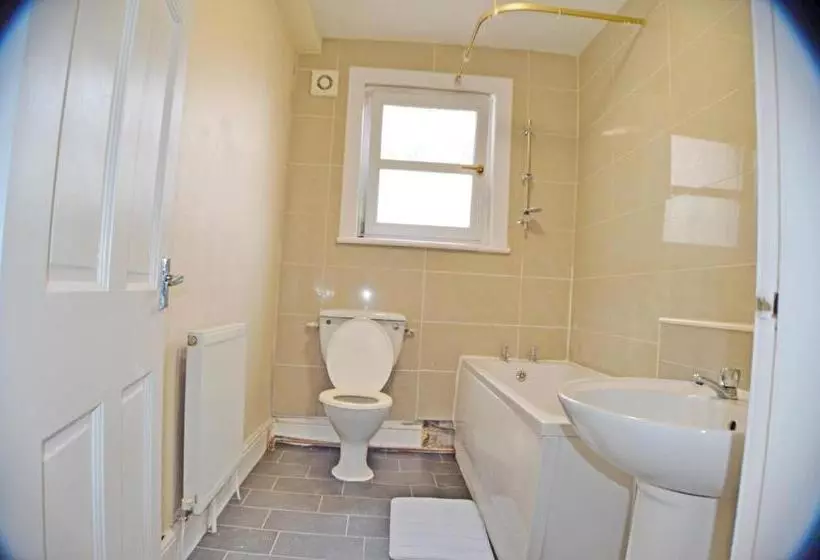پانسیون Kensington Guest House Liverpool