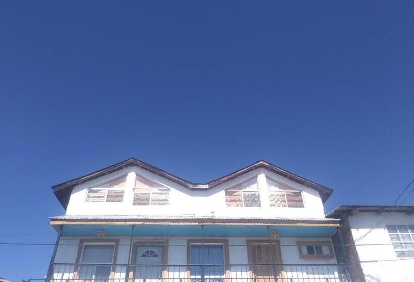 بنسيون Las Herraduras