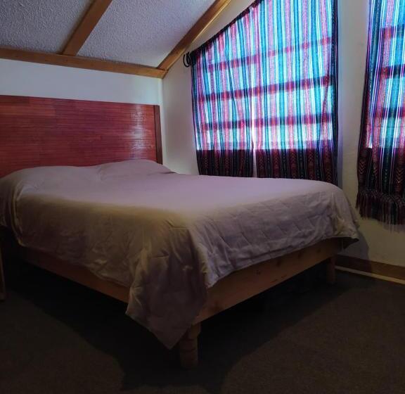 بنسيون Las Herraduras