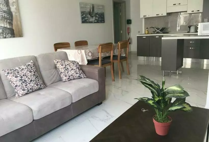 پانسیون Seaside Room