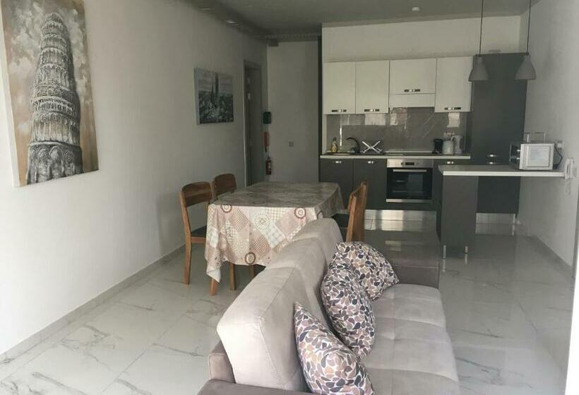 پانسیون Seaside Room